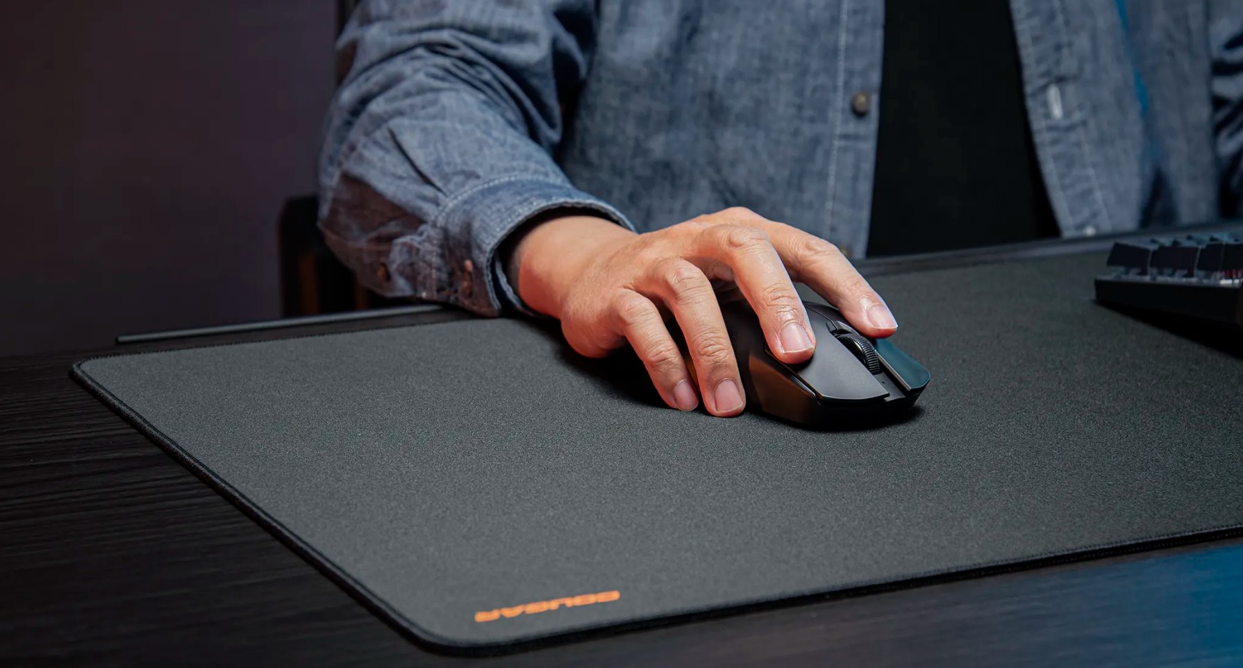 COUGAR podložka pod myš TURBO L 450 x 400 x 3mm water proof anti-slip rubber