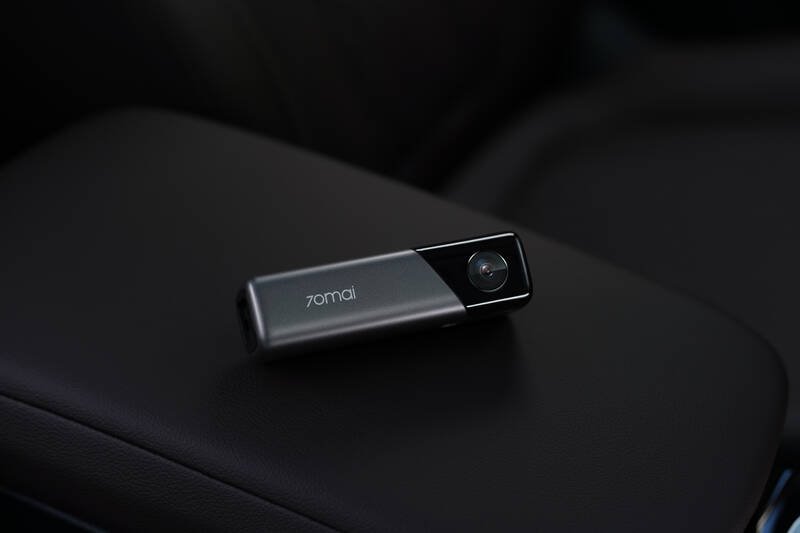 70mai Dash Cam M500 64G - pouze otevřené - nepoužívané