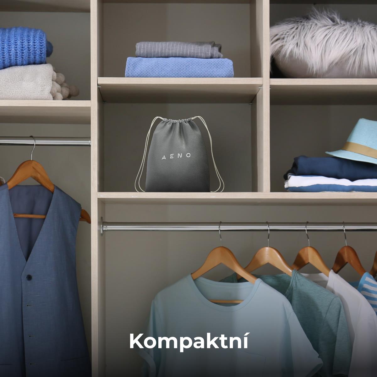 AENO Napařovač oděvů GS4