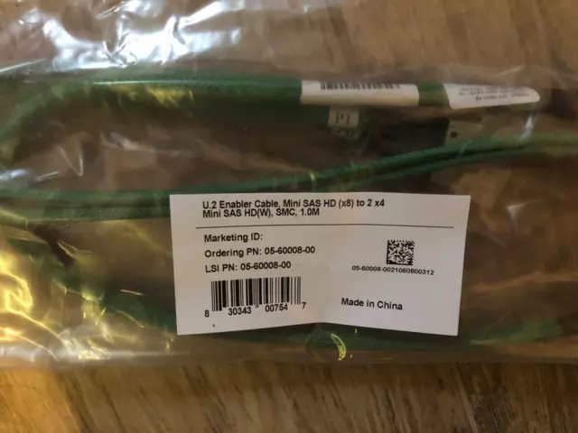 Broadcom LSI internal U.2 Enabler cable 1.0 m Mini-SAS HD (SFF-8643) x8 to 2x Mini-SAS HD (SFF-8643) white, CMS