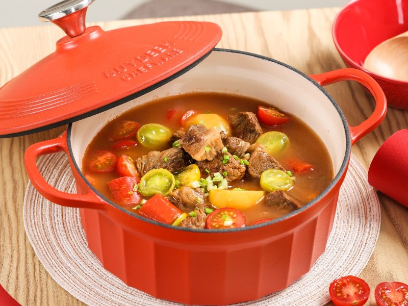 BUYDEEM Enameled Cast Iron Dutch Oven CP521-KR 2,9L, model CP521, color Koi Red