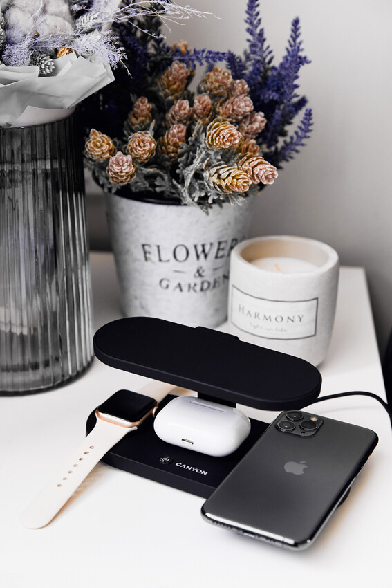 CANYON Bezdrátová nabíječka WS-501B, 5v1, vstup 9V/2A, 12V/2A, výstup 15W/10W/7.5W/5W, Type C to USB-A, cerná