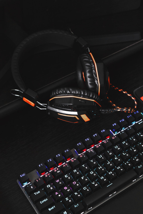 CANYON Herní headset FOBOS GH-3A, 3,5mm jack, ovládání hlasitosti, 2v1, 3.5mm adaptér, kabel 2m, černý