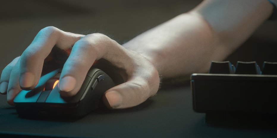 COUGAR herní myš bezdrátová SURPASSION RX 2.4GHz čip PMW3330 72000dpi RGB LED, LCD screen