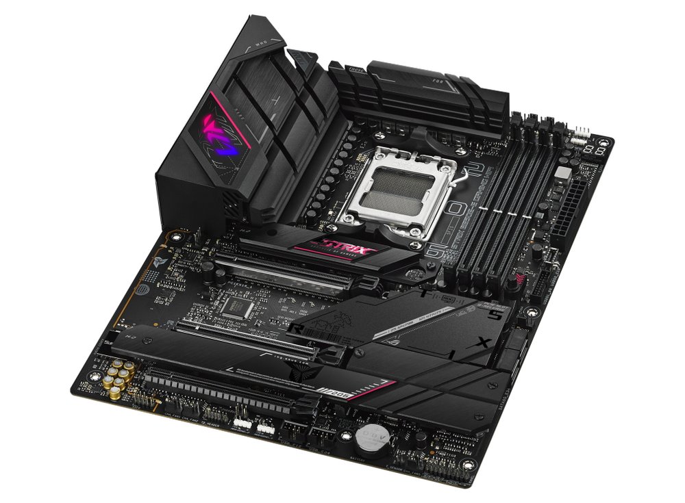 MB ASUS ROG Strix B650E-E Gaming WIFI /AM5/4xDDR5/M.2/W6E+BT5.2/HDMI/DP/ATX