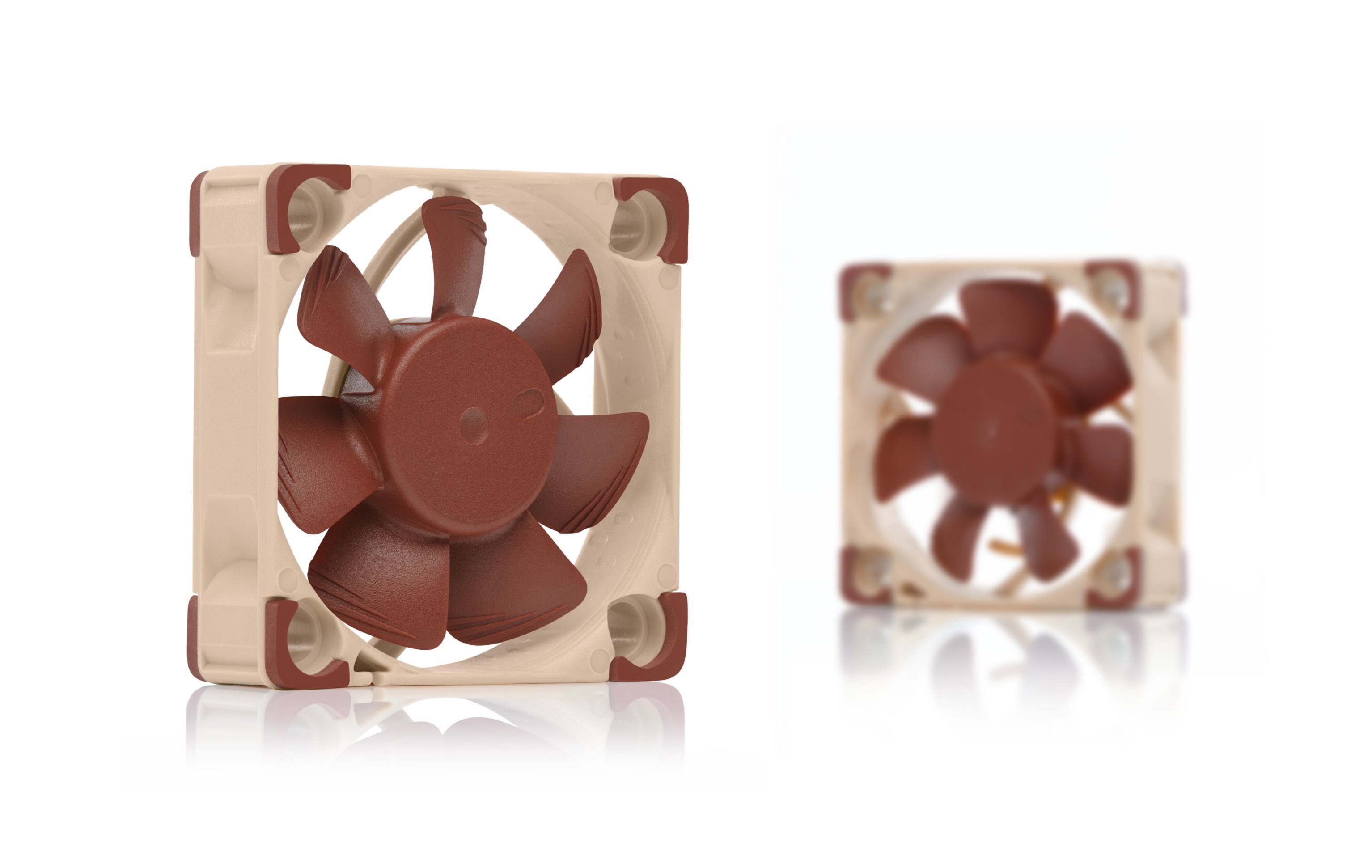 Noctua ventilátor NF-A4x10, 4-pin, 24V PWM, 19.6dB, 40x40x10mm