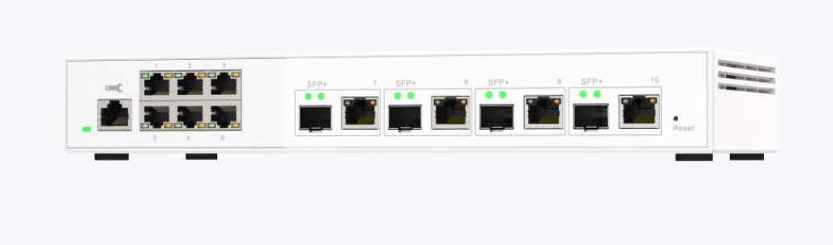 QNAP řízený switch 10port QSW-M2108-2C (6x 2,5GbE RJ45 + 4x kombinované 10GbE SFP+/RJ-45)