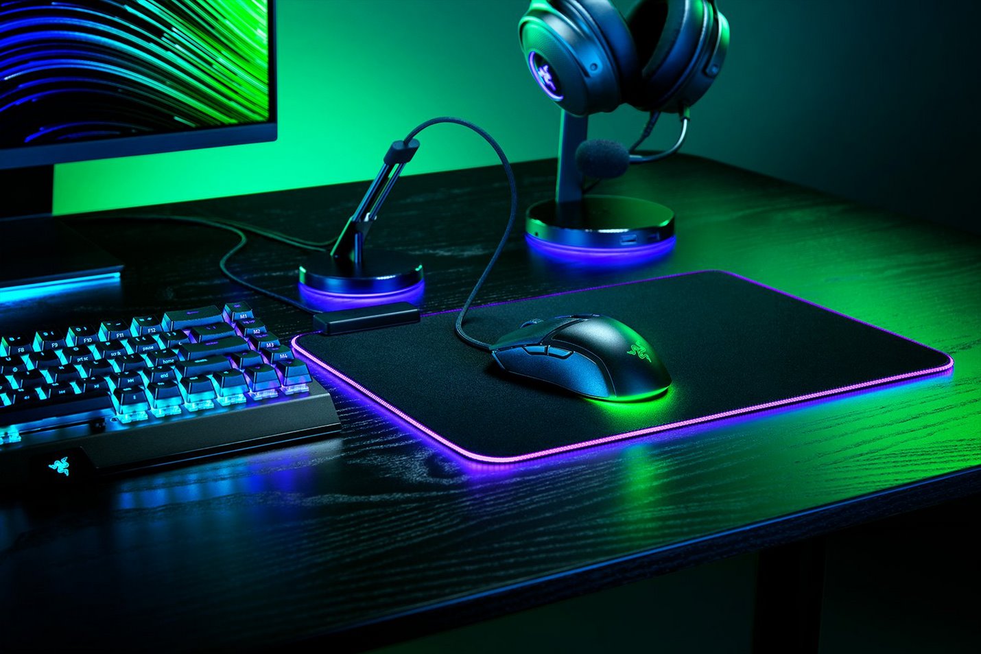 RAZER herní myš drátová Cobra, Optical Mouse Switches Gen-3, 90 million Clicks, 58g Lightweight Design,