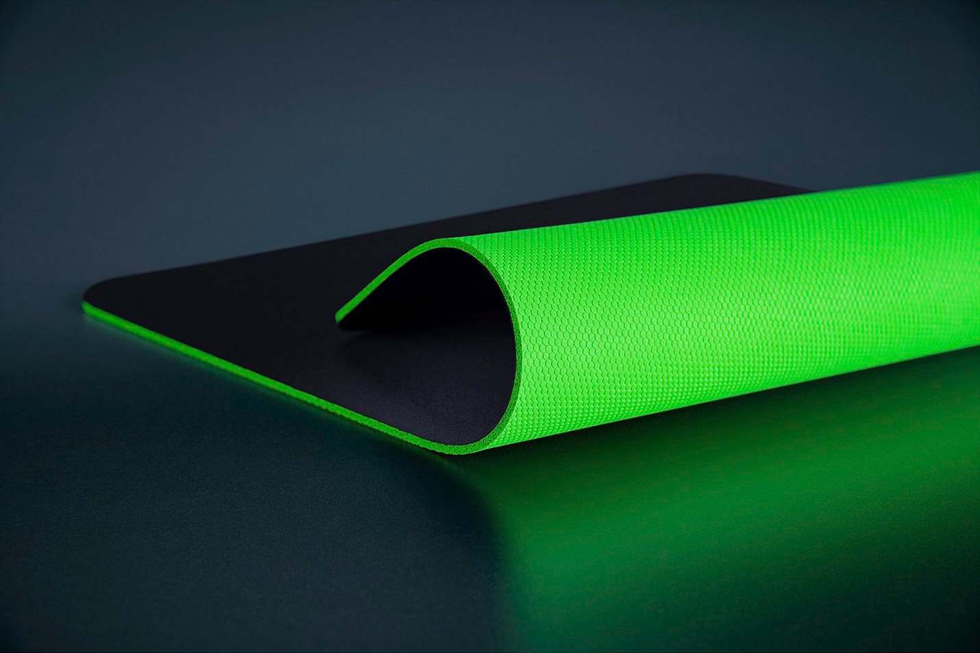 RAZER herní podložka pod myš Gigantus V2 Large 450 x 400 x 3mm