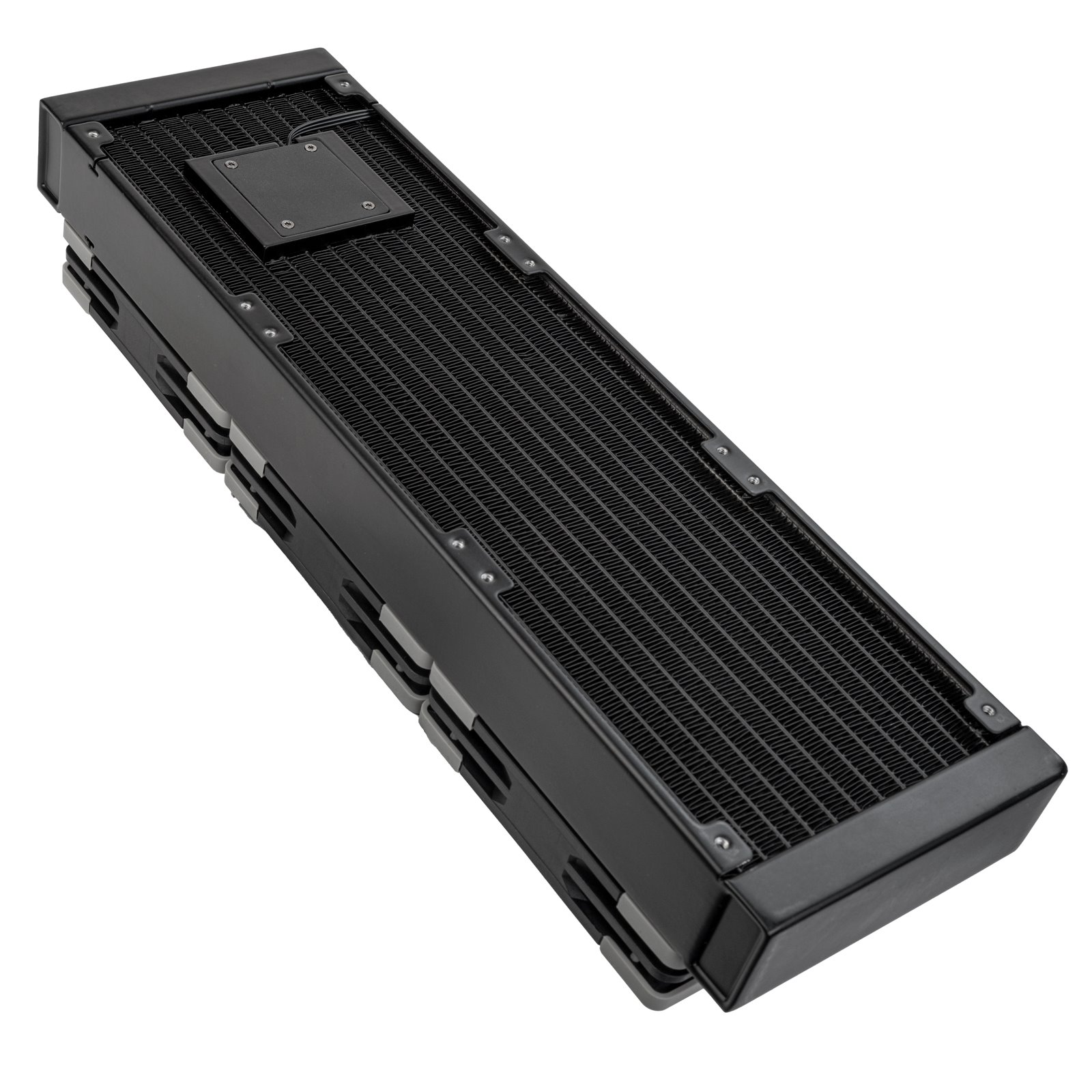 Silverstone SST-XE360PDD – 360mm AIO vodní chladič s dvěma CPU bloky, dvojicí pu