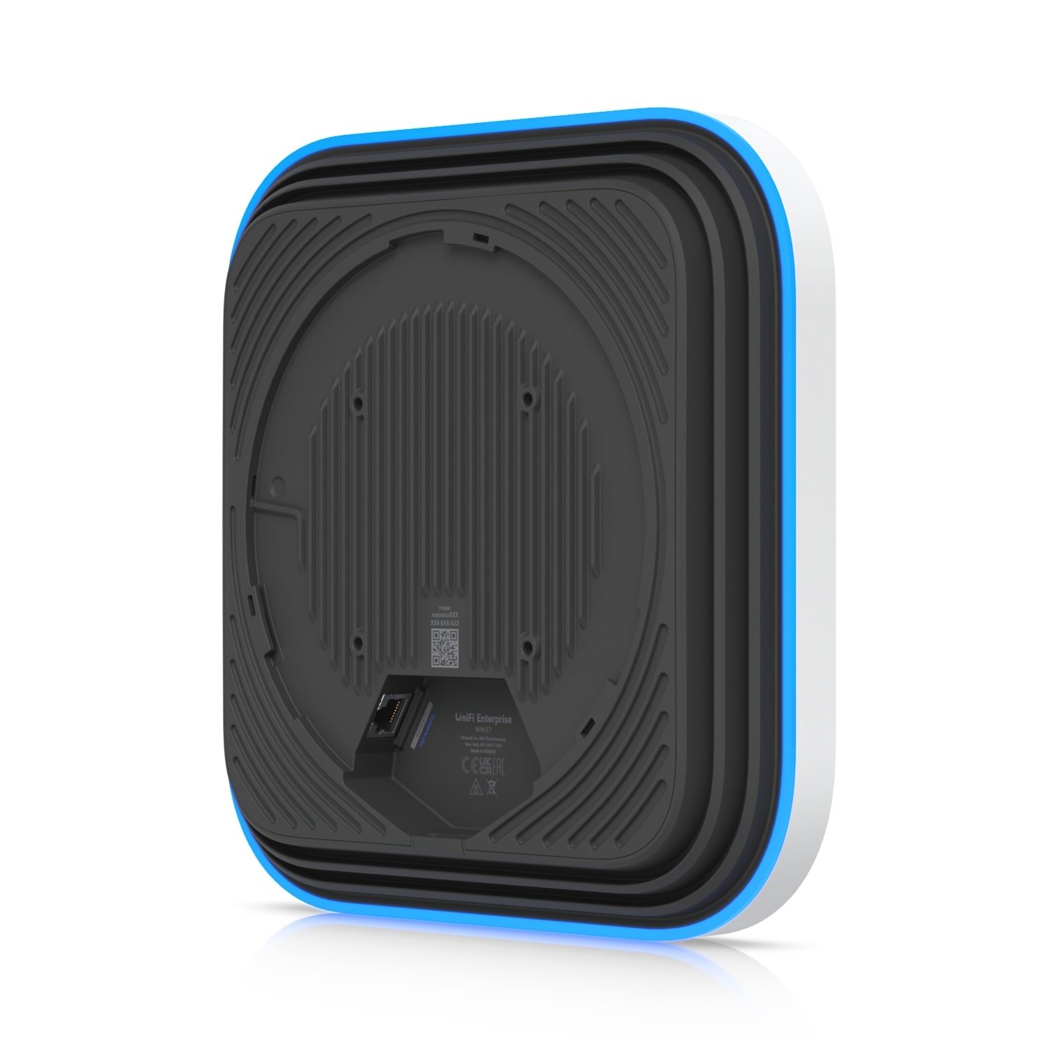 Ubiquiti Enterprise E7 - Access Point WiFi 7 (2.4 + 5 + 6GHz), 10-streamů, 10GbE + 1GbE LAN, PoE+-in