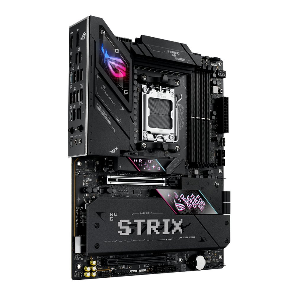 MB ASUS ROG Strix B850-E Gaming WIFI /AM5/4xDDR5/M.2/W7+BT5.4/HDMI/DP/USB4/ATX
